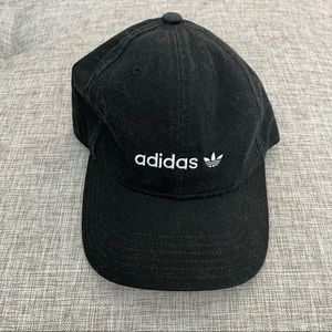 🌟 Adidas Hat 🌟